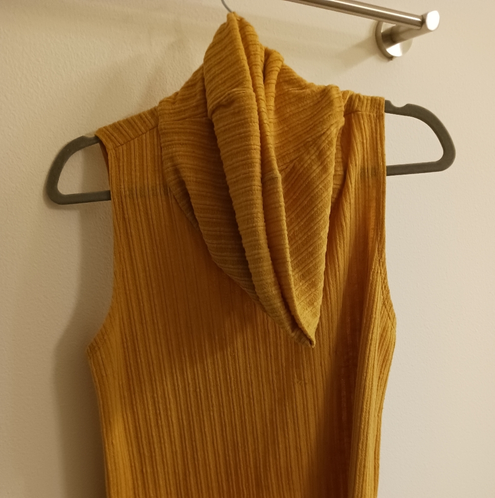 Sleeveless Sweater